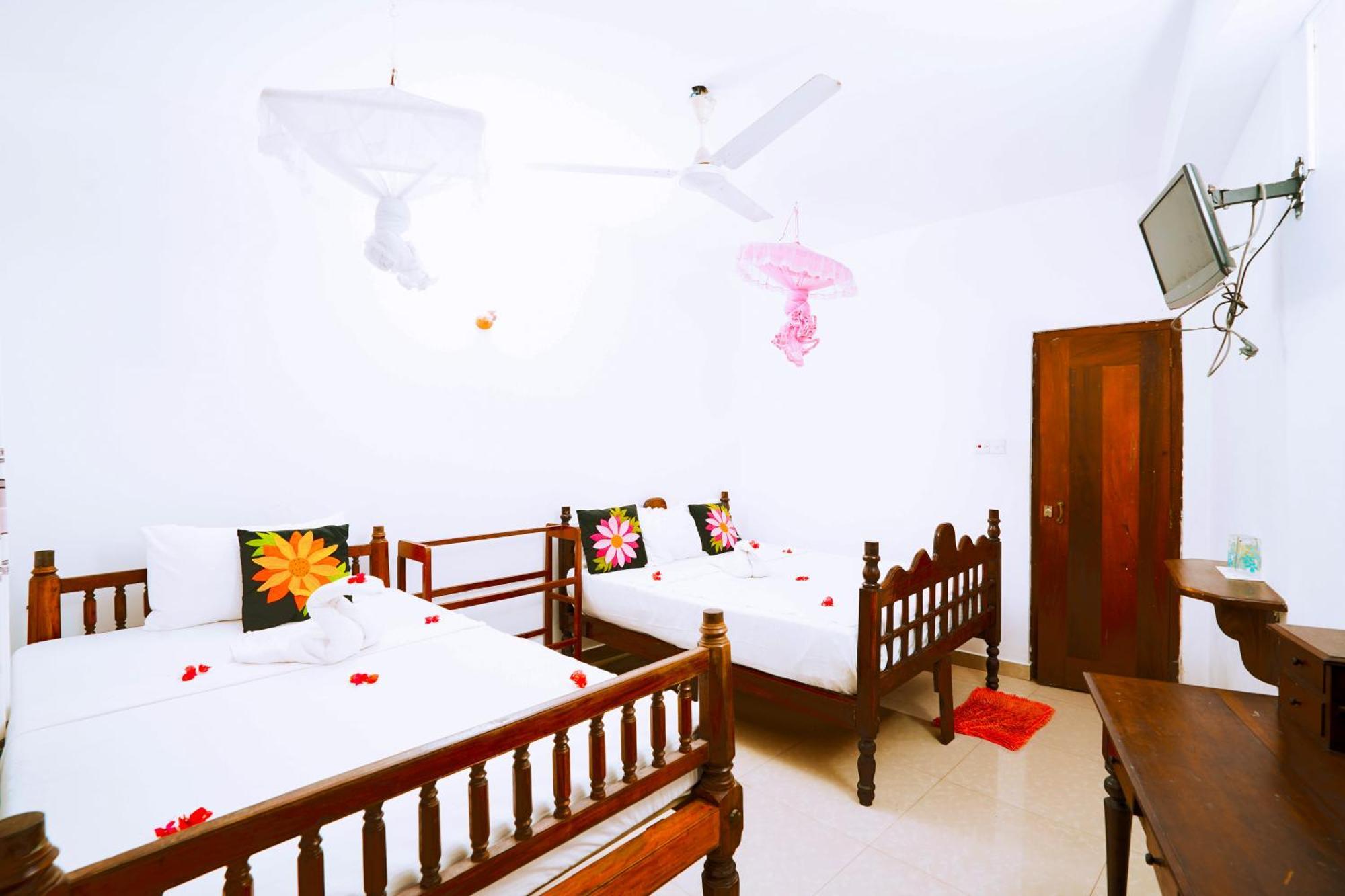 Frangipani Motel Galle Ngoại thất bức ảnh