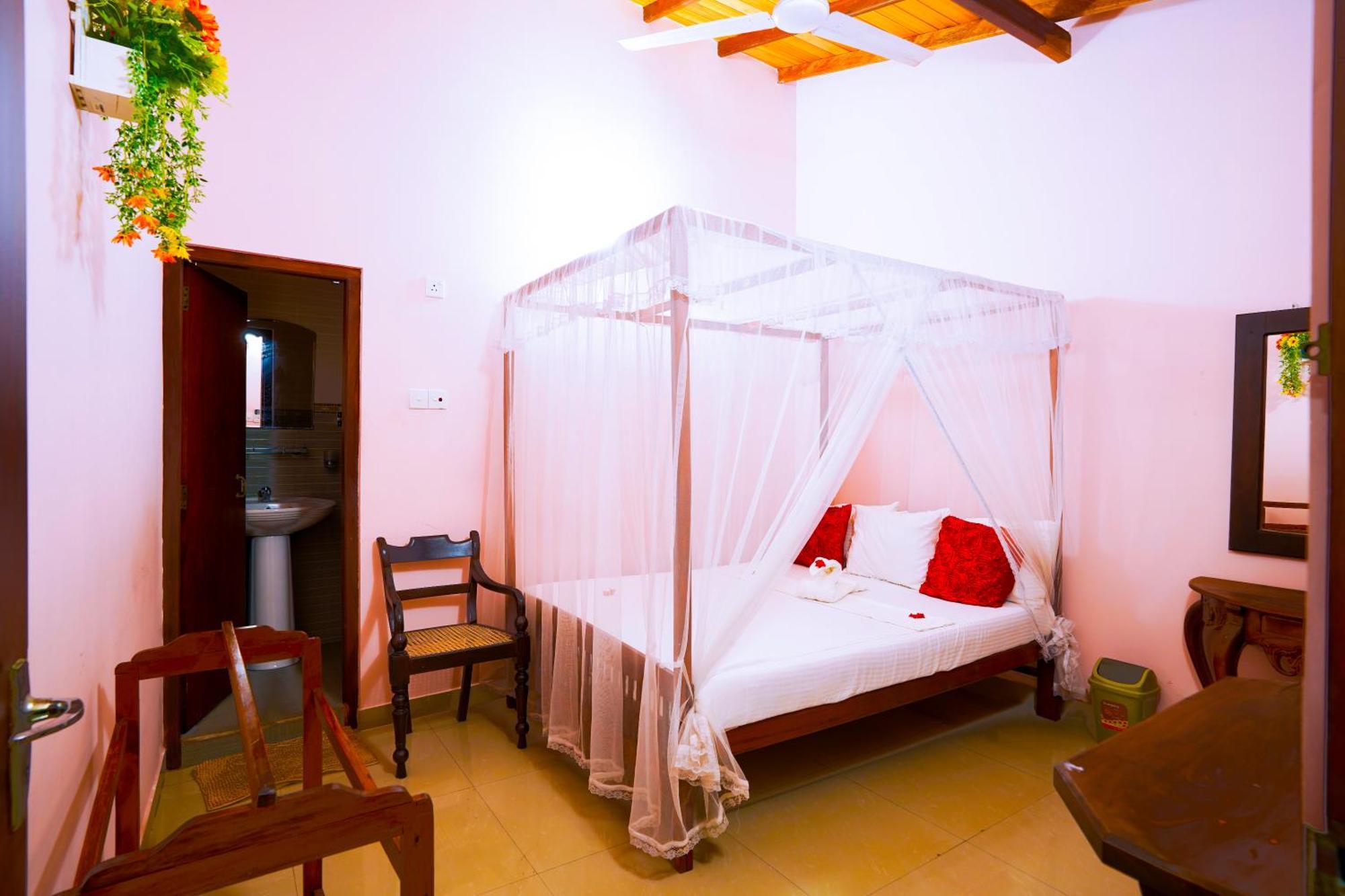 Frangipani Motel Galle Ngoại thất bức ảnh