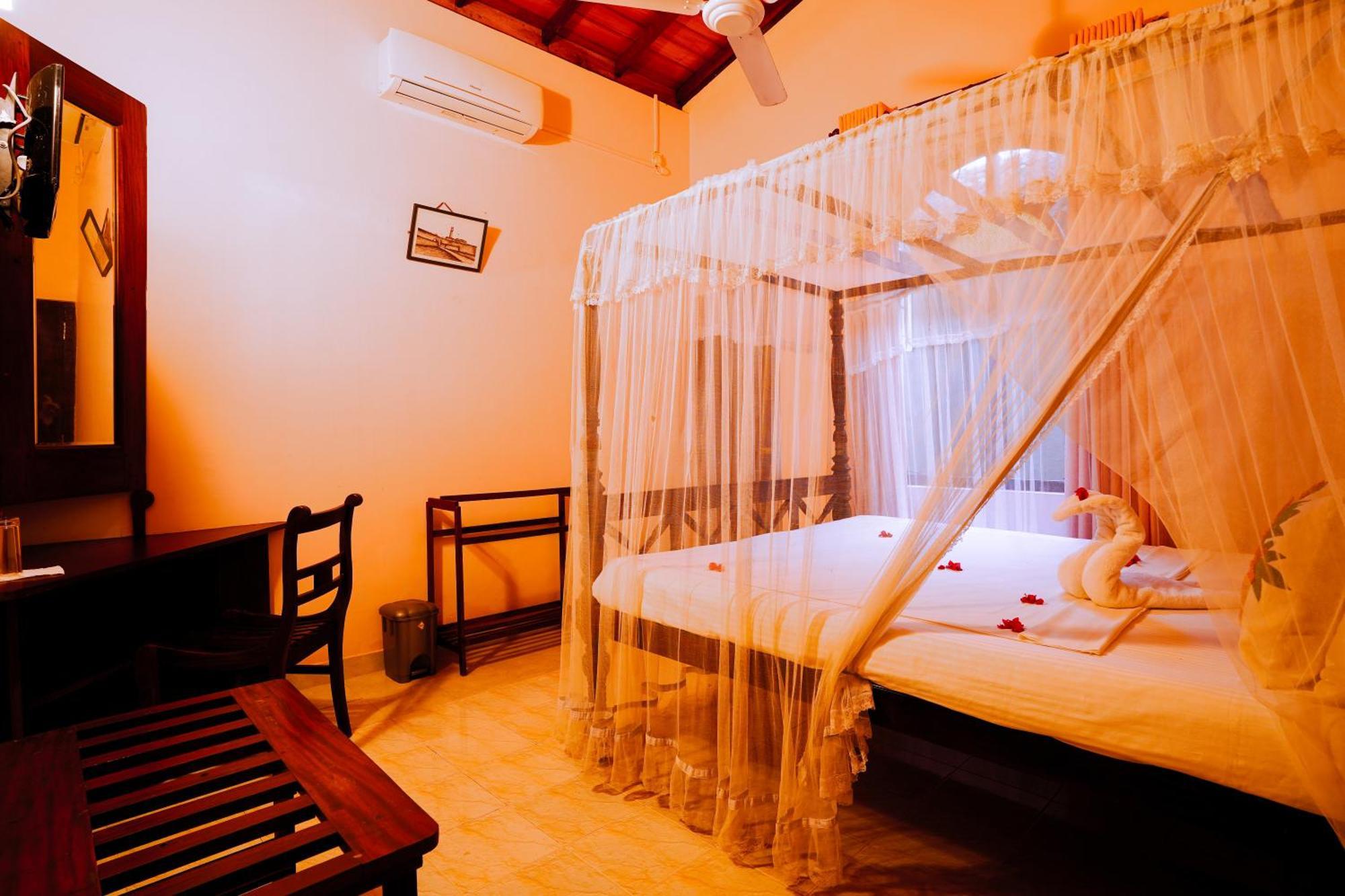 Frangipani Motel Galle Ngoại thất bức ảnh