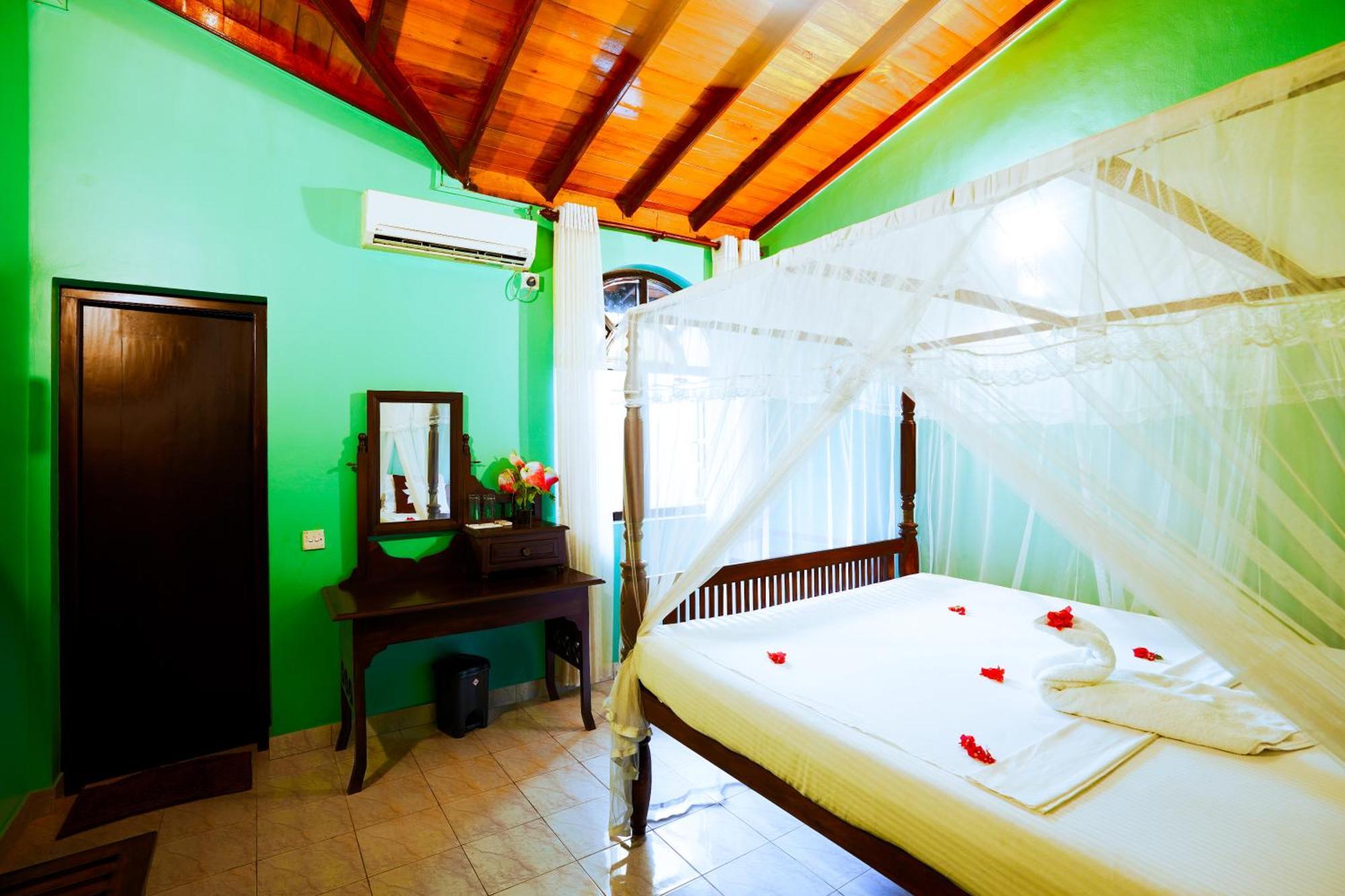 Frangipani Motel Galle Ngoại thất bức ảnh