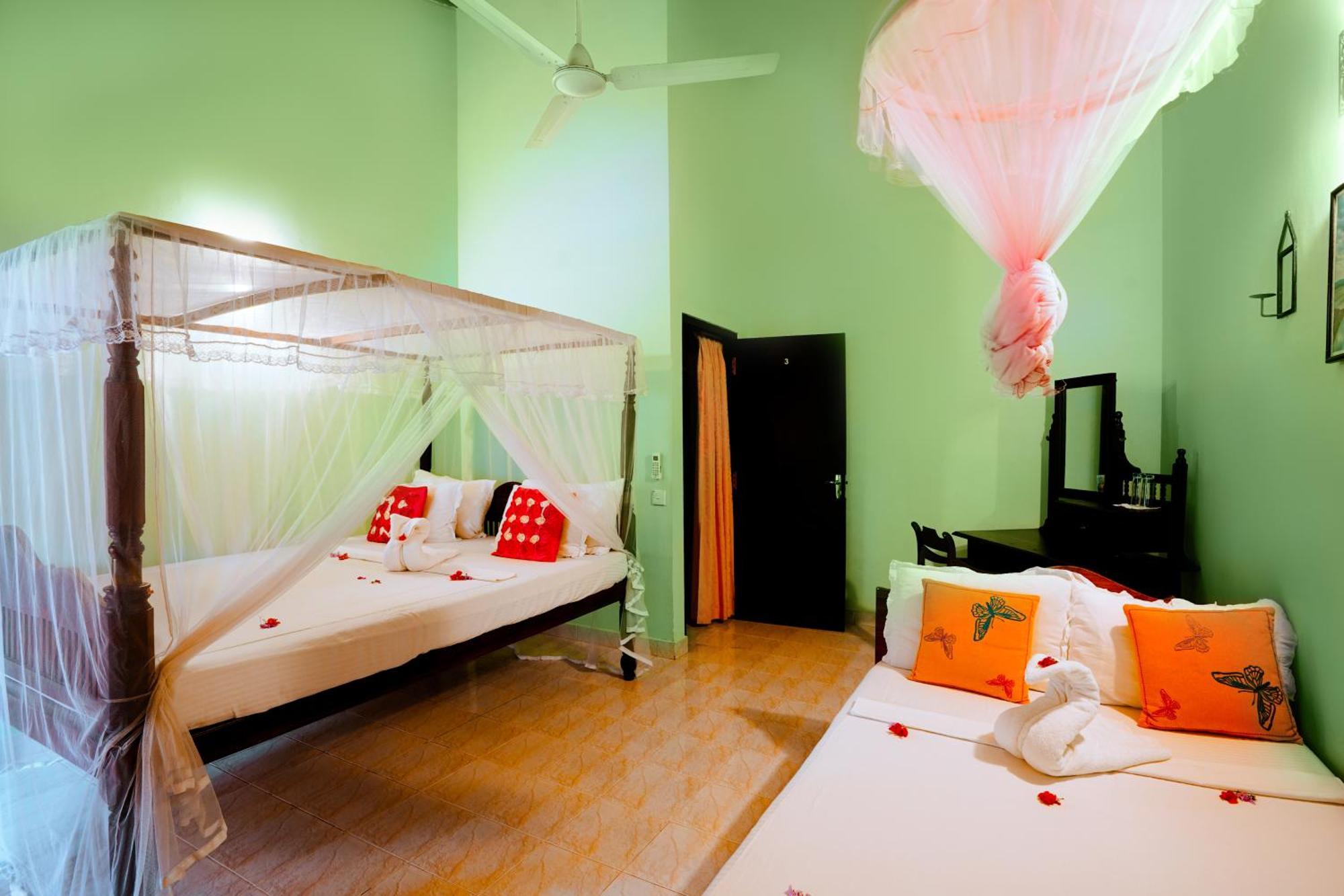 Frangipani Motel Galle Ngoại thất bức ảnh