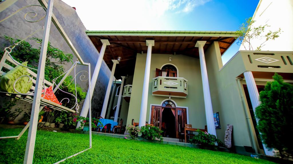 Frangipani Motel Galle Ngoại thất bức ảnh