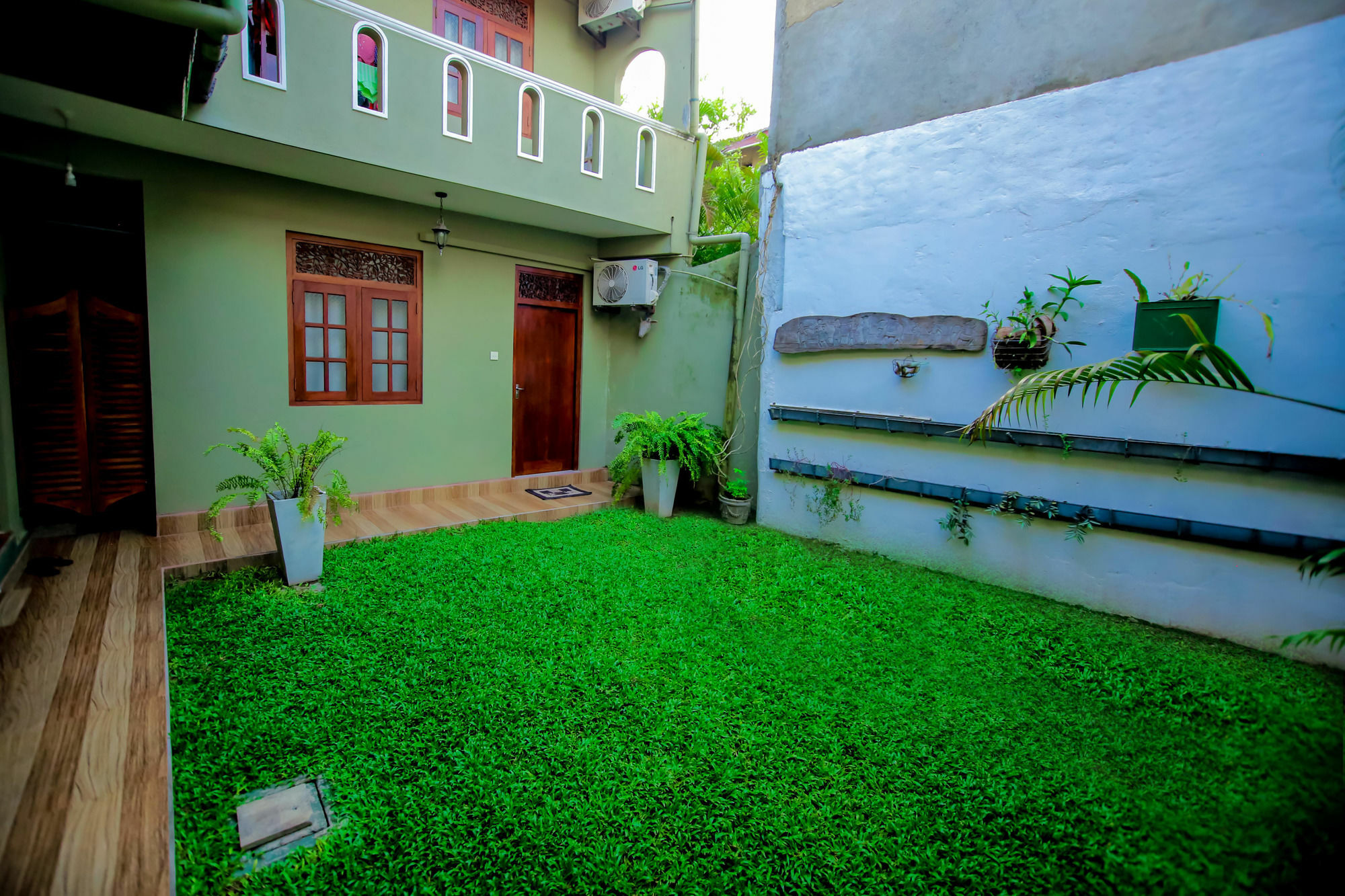 Frangipani Motel Galle Ngoại thất bức ảnh